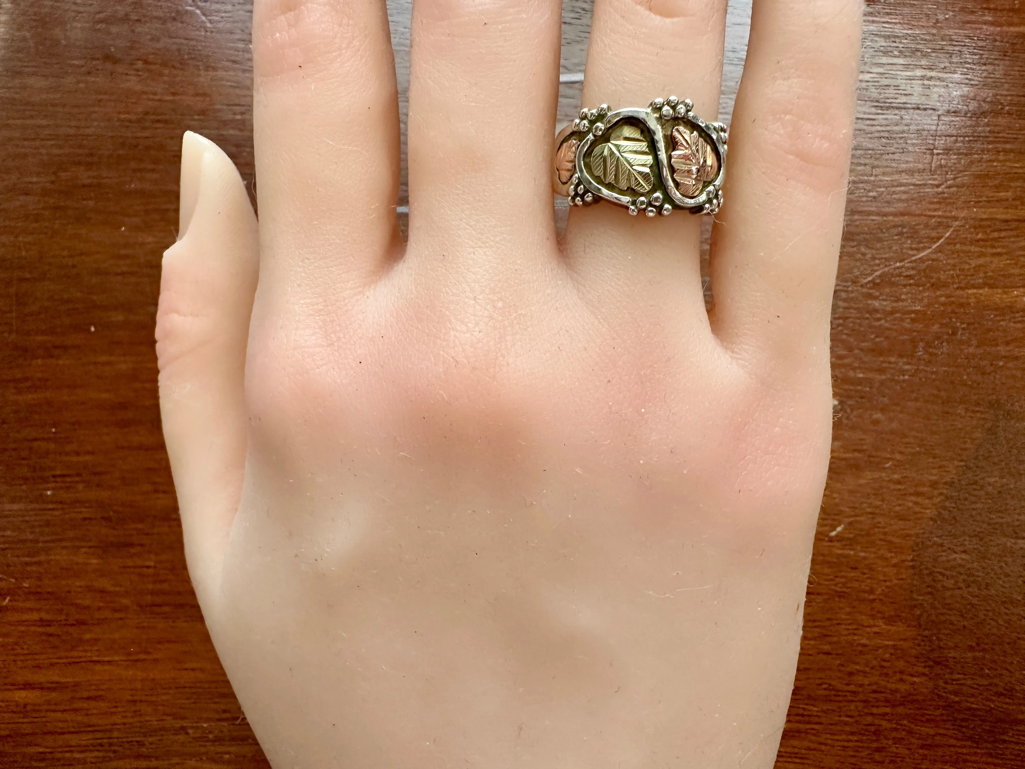Black Hills Gold Sterling Silver 925 12k Band Ring Sz 6.5 - 6.75 Leaf Leaves